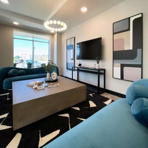 Image by @surroundingsbymaryarthur Image by @surroundingsbymaryarthur