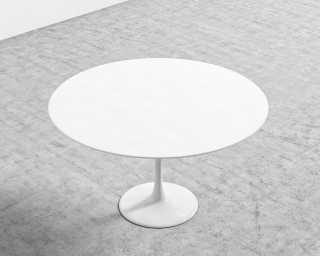 Tulip Dining Table - Round - White Lacquer - White Base Tulip Dining Table - Round - White Lacquer - White Base